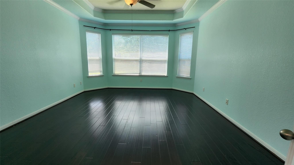 2318 Nashmor Drive - Photo 14