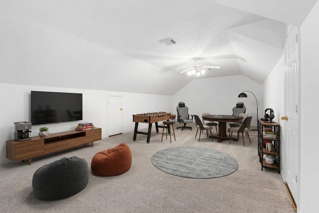 5913 Dolores Street - Photo 4
