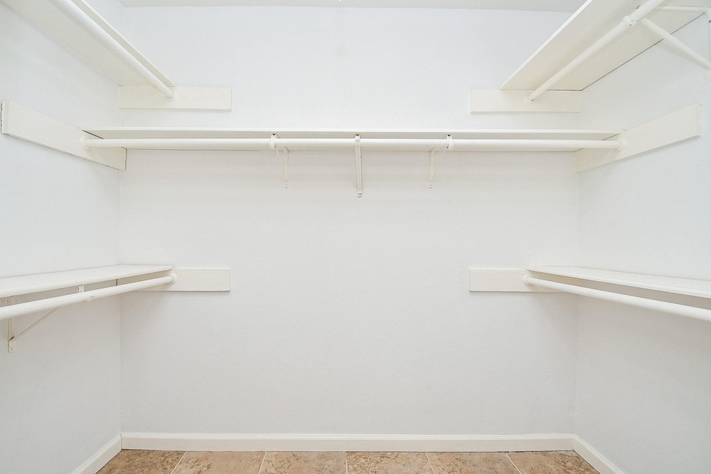 15919 Val Verde Drive - Photo 22