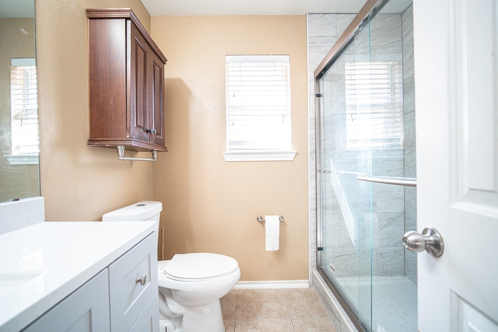 7318 Chasegrove Lane - Photo 16