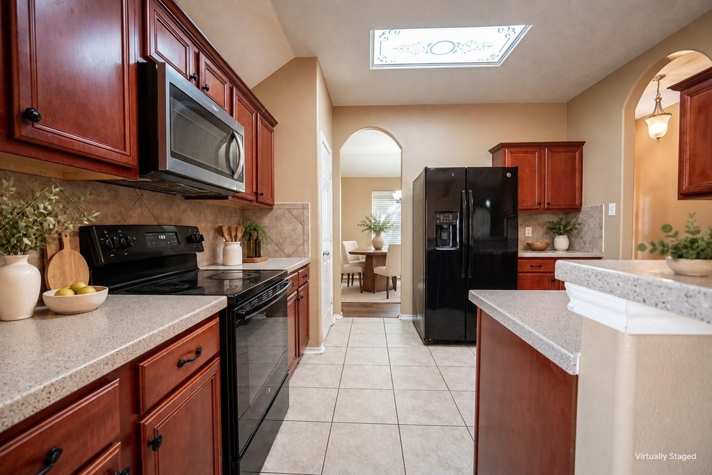 7318 Chasegrove Lane - Photo 5