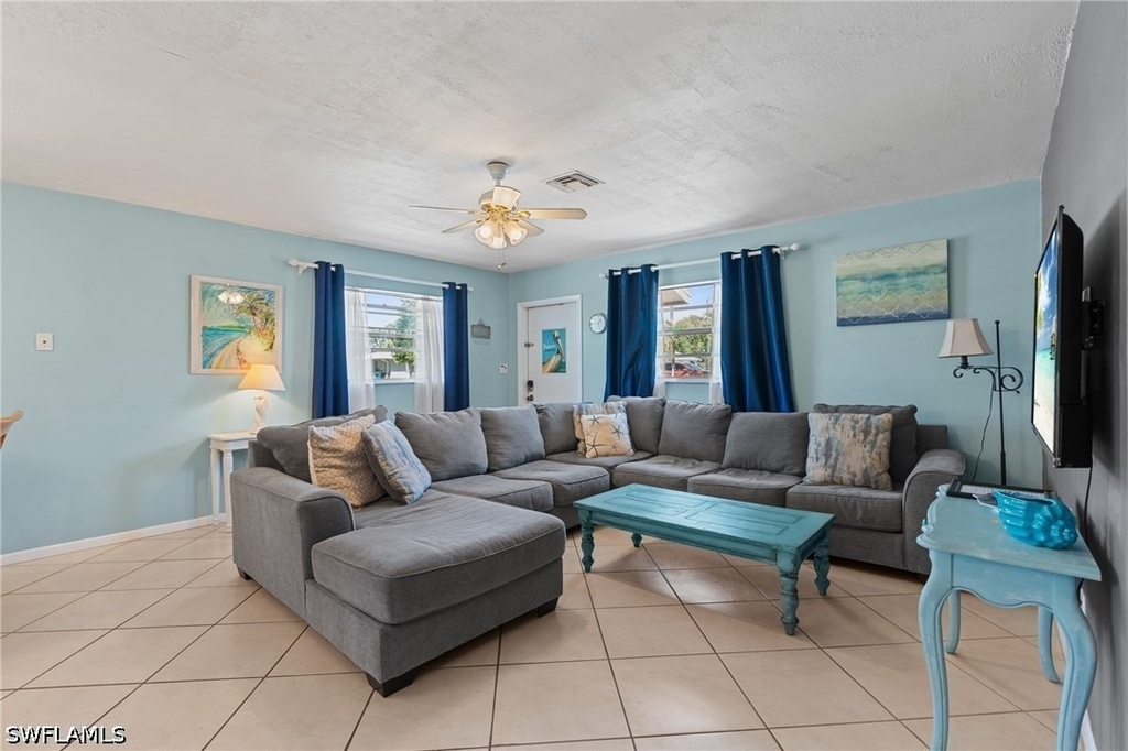 4241 Mariner Lane - Photo 2