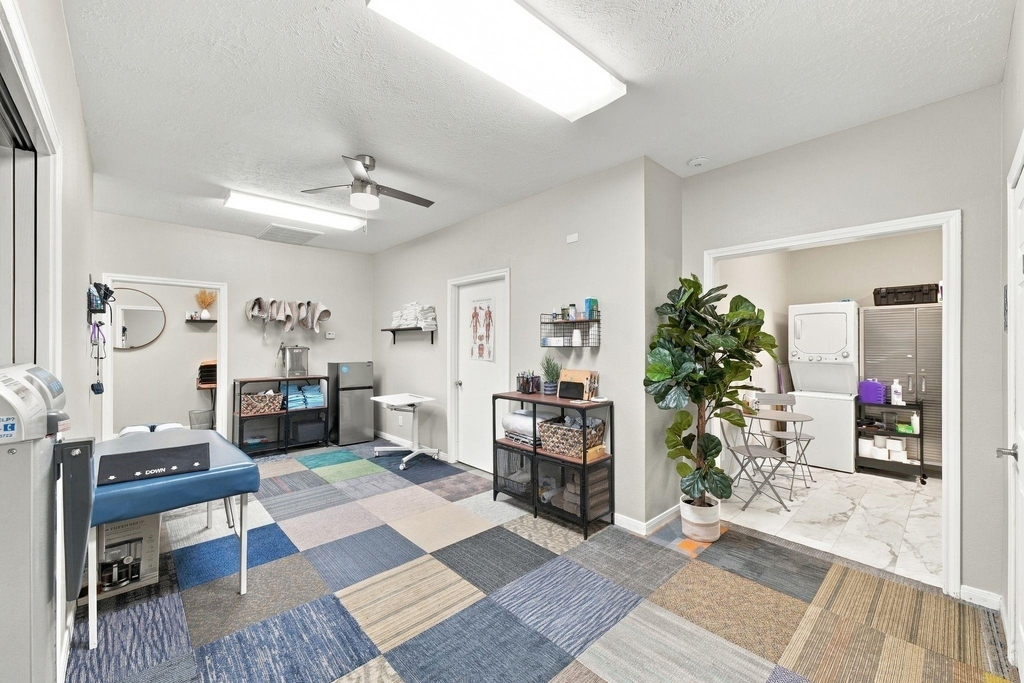 1224 Holland Avenue - Photo 18