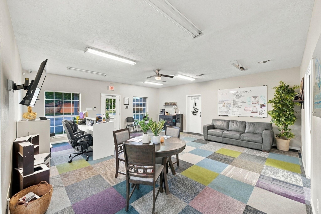 1224 Holland Avenue - Photo 10