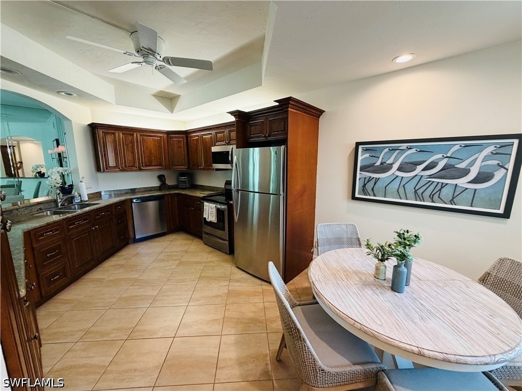 7056 Pelican Bay Boulevard - Photo 4