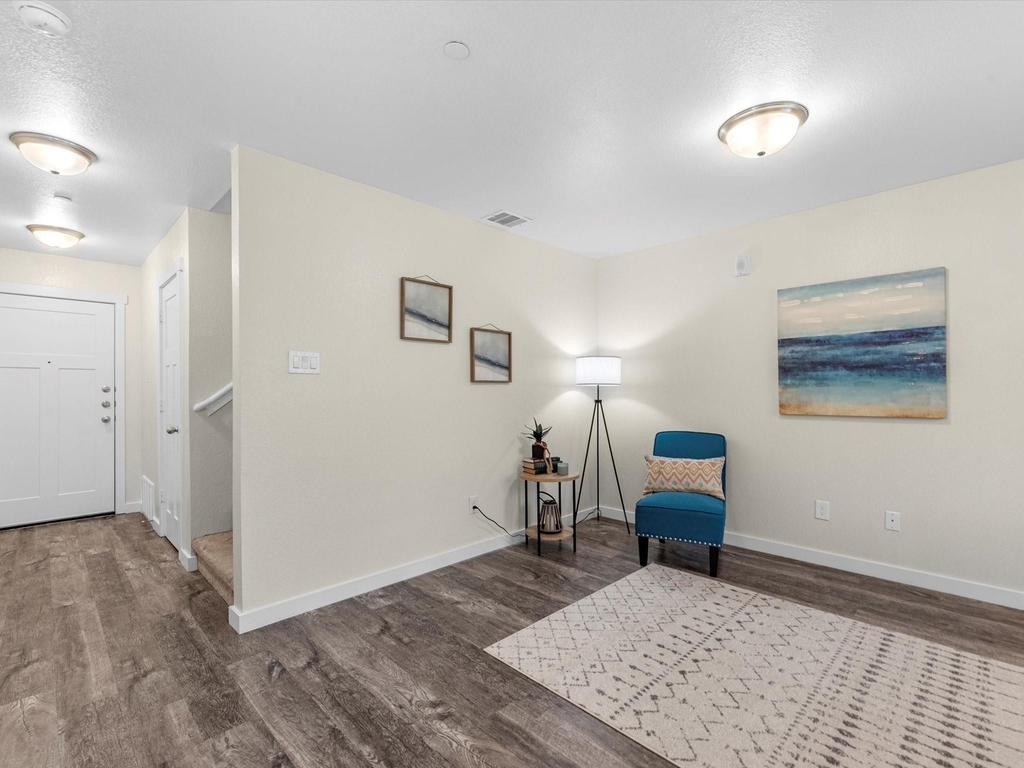 21155 Gosling Road - Photo 7