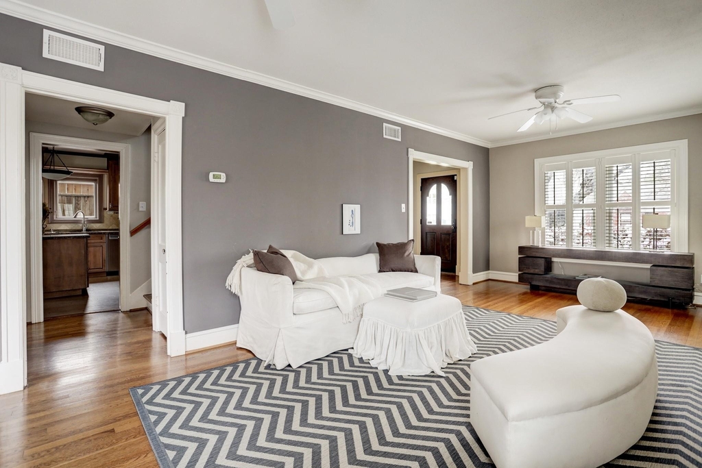 2137 W Main Street - Photo 12