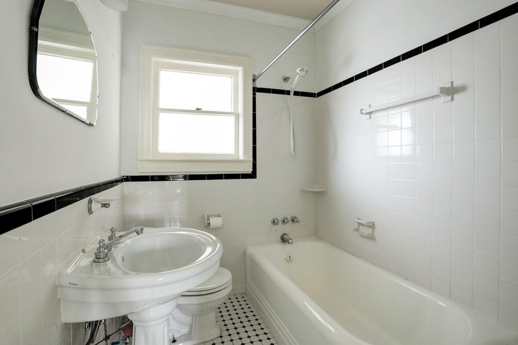2137 W Main Street - Photo 38