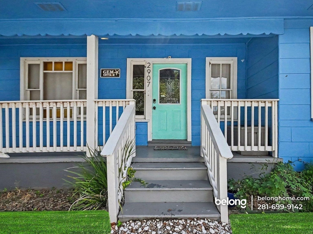 2907 Avenue M 1/2 - Photo 1