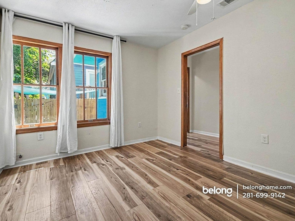 2907 Avenue M 1/2 - Photo 8