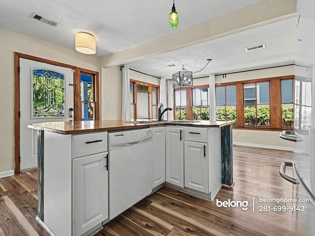 2907 Avenue M 1/2 - Photo 7