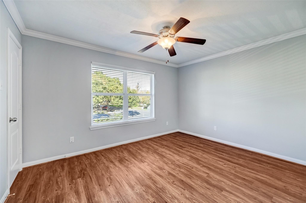 835 Heights Boulevard - Photo 8