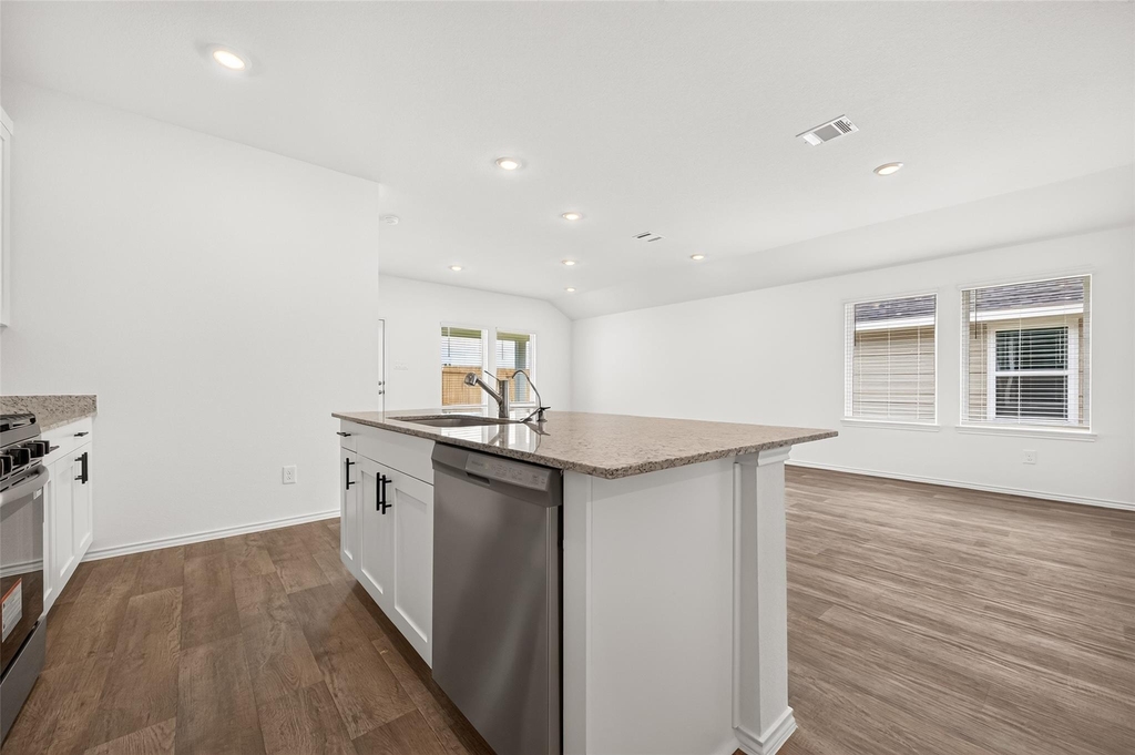 3043 Bloomsbury Terrace Drive Terrace - Photo 13
