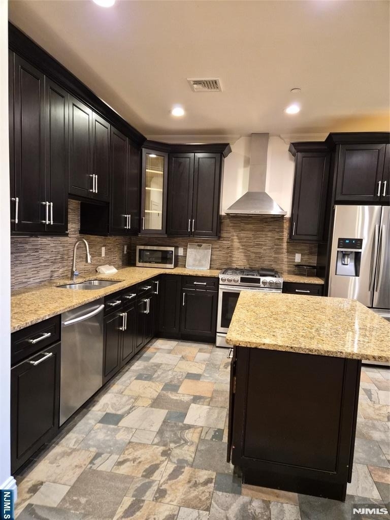 39 Allen - Photo 0
