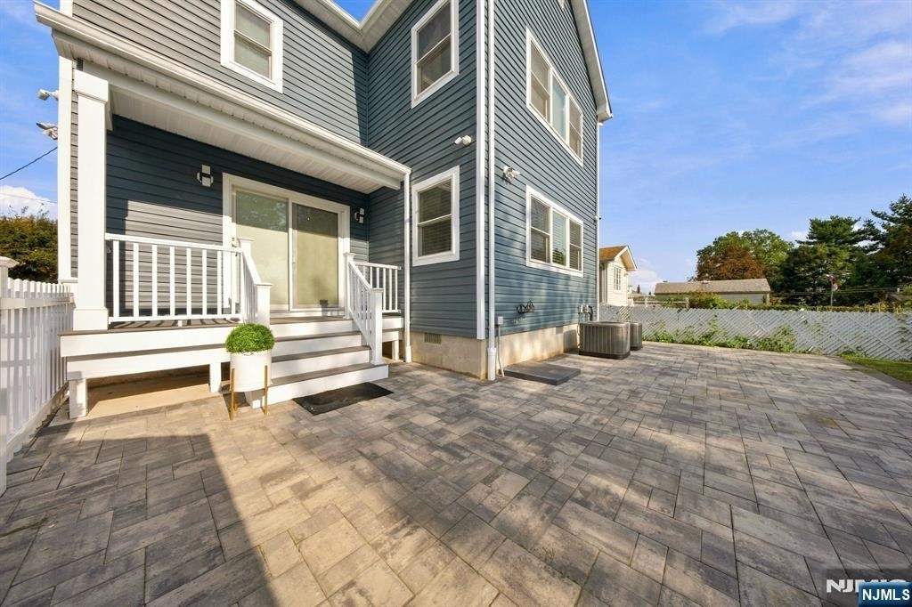 119 Rock Hill - Photo 37