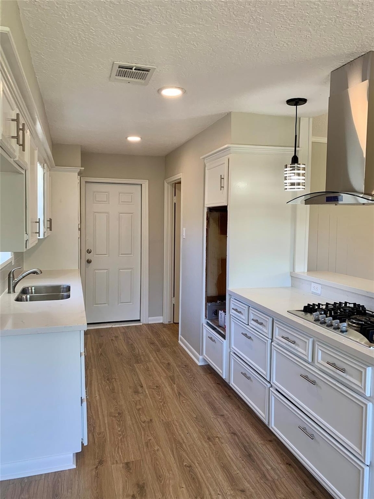 13826 Maisemore Road - Photo 7