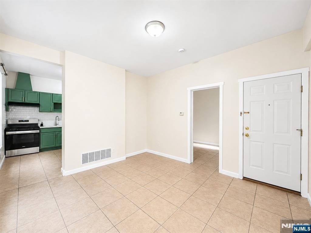 92 Bloomfield - Photo 10