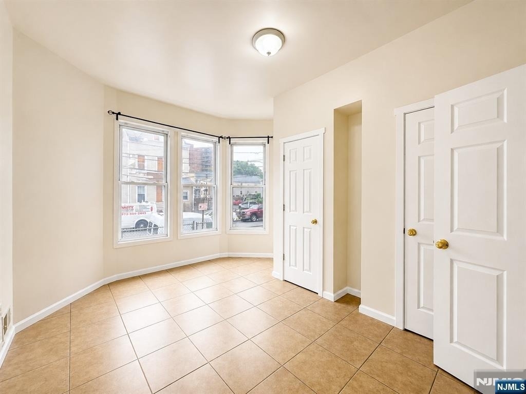 92 Bloomfield - Photo 8