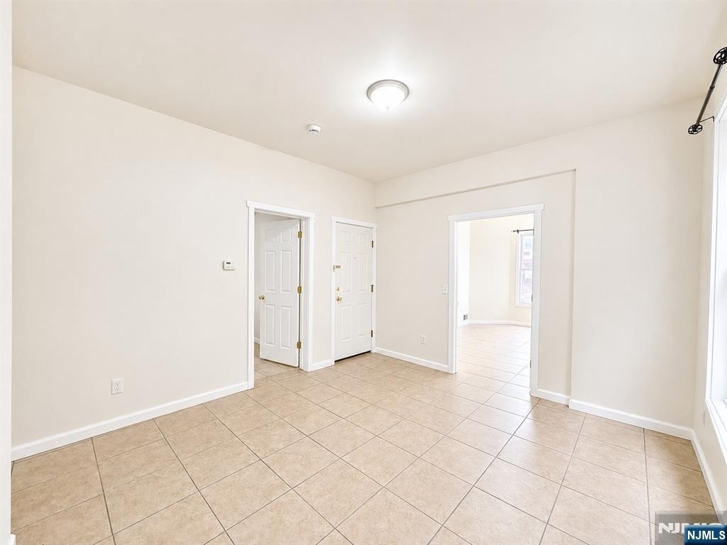 92 Bloomfield - Photo 5