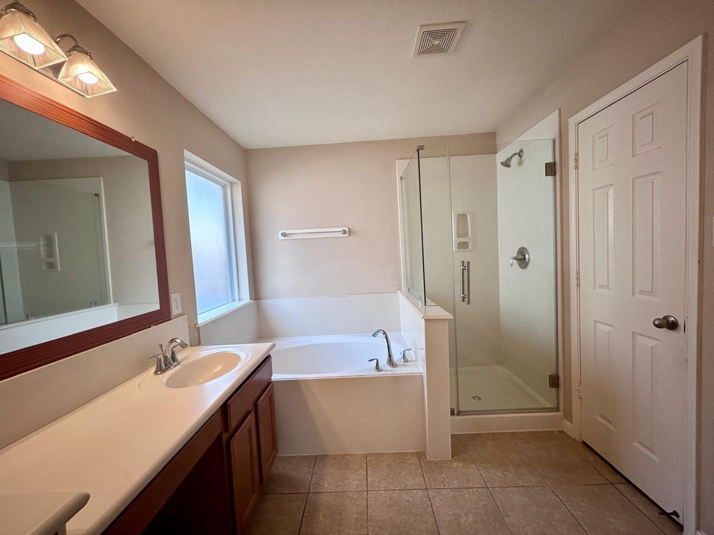 25918 Silver Timbers Lane - Photo 16