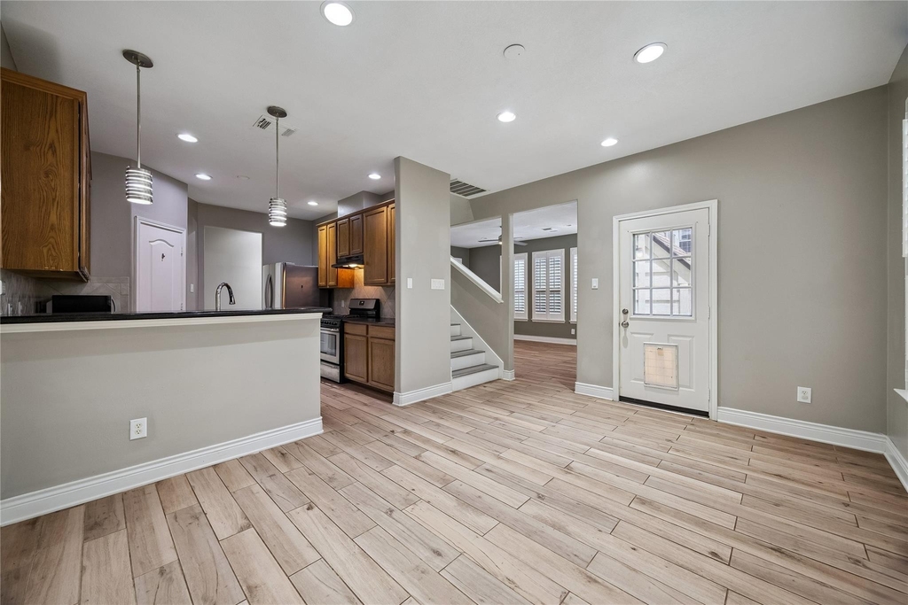 7403 Hollister Ridge - Photo 5