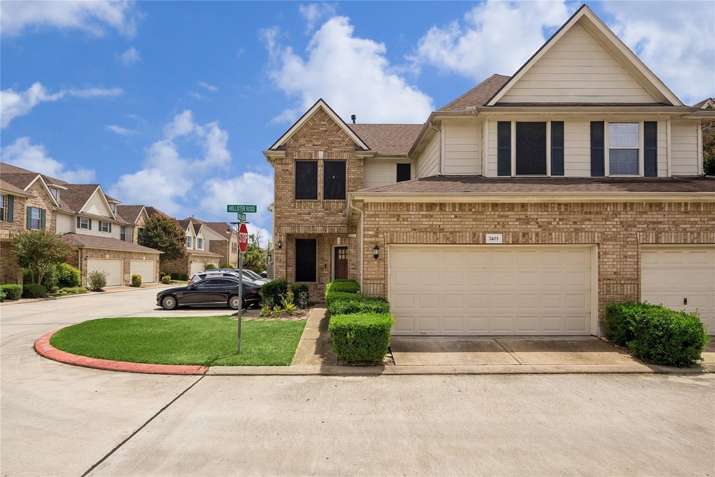 7403 Hollister Ridge - Photo 1