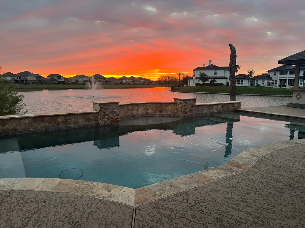 8 Cypress Point Court - Photo 0