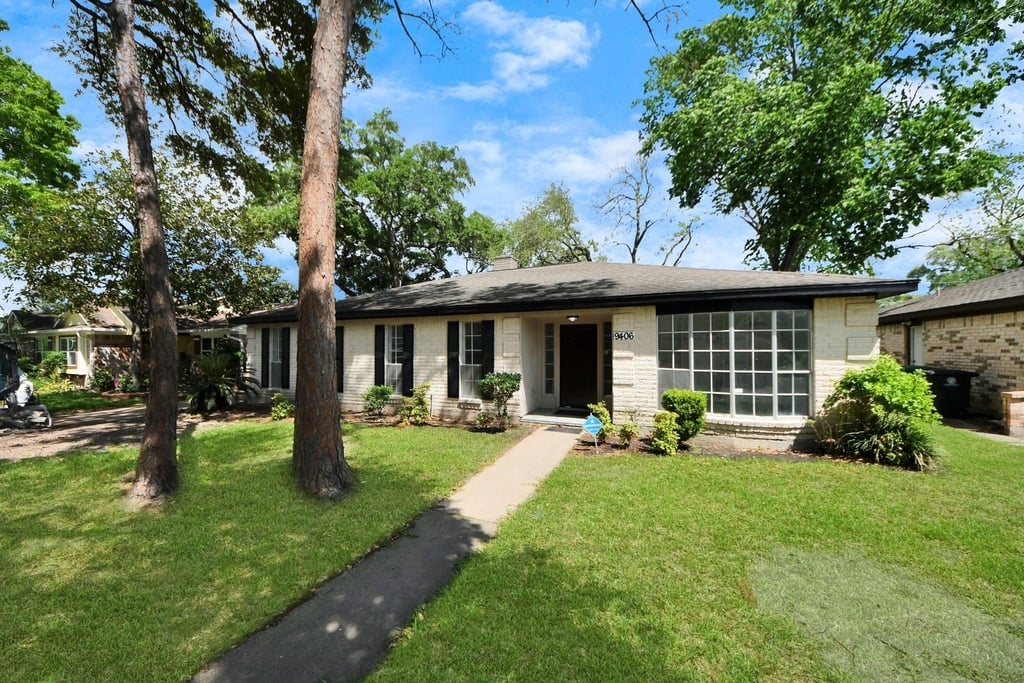 9406 Vickijohn Drive - Photo 8