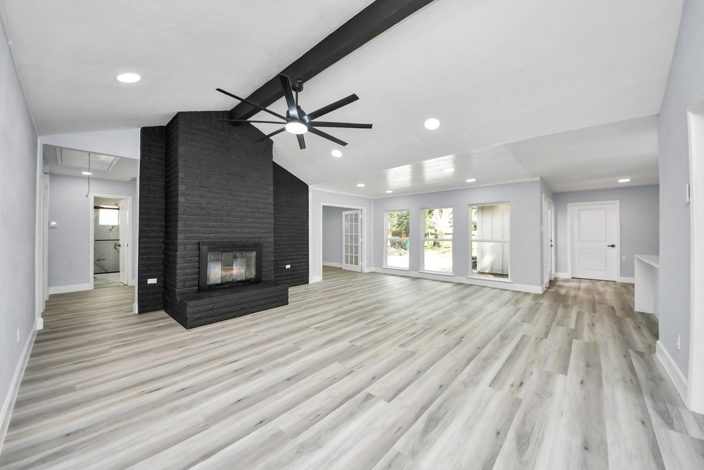 9406 Vickijohn Drive - Photo 3