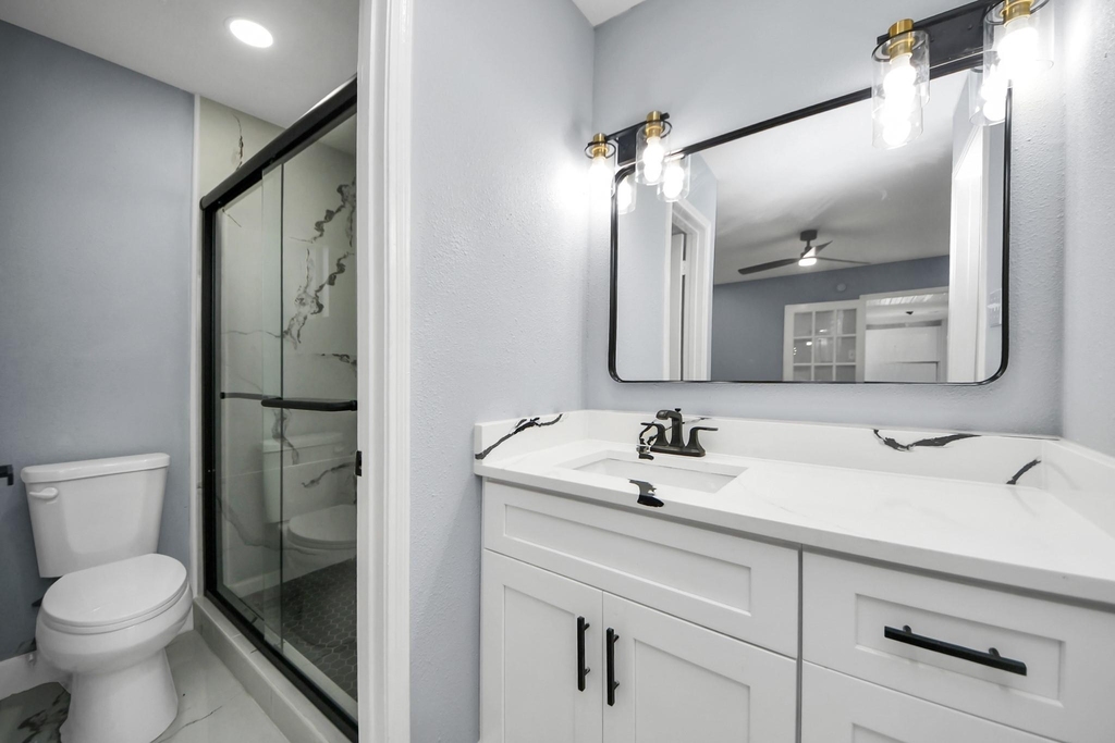 9406 Vickijohn Drive - Photo 44