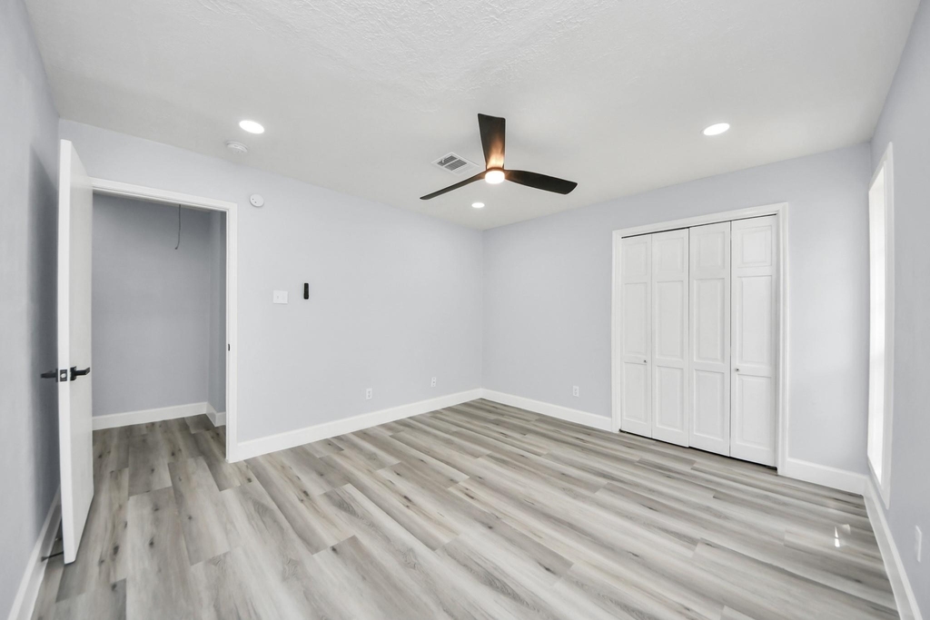 9406 Vickijohn Drive - Photo 23