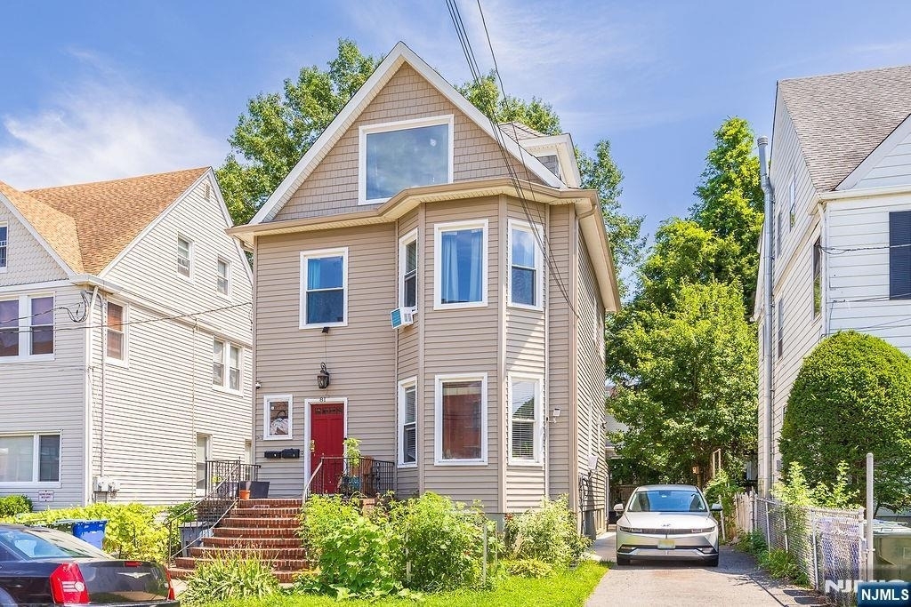 81 Chestnut - Photo 0