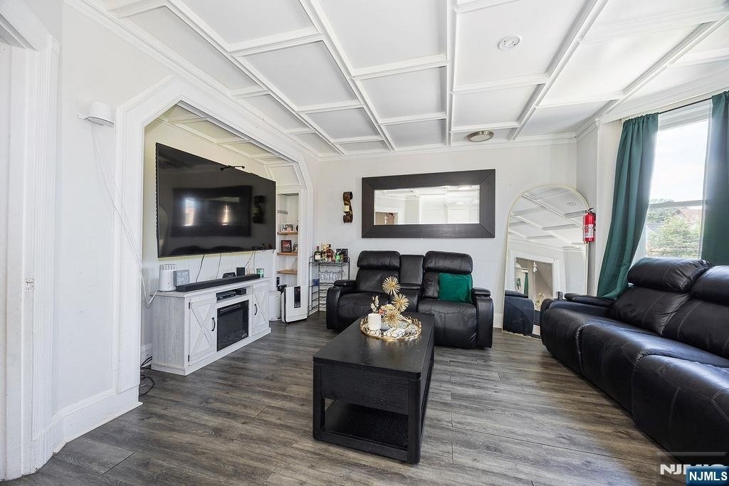 81 Chestnut - Photo 2