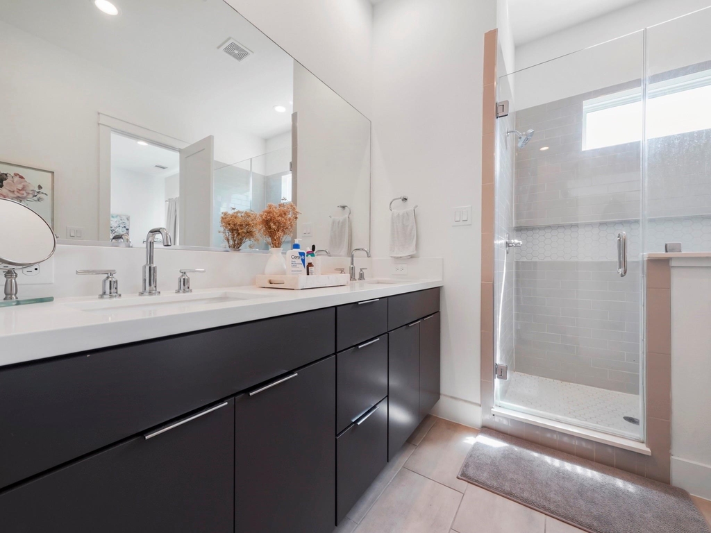 1218 W 24th Street - Photo 12