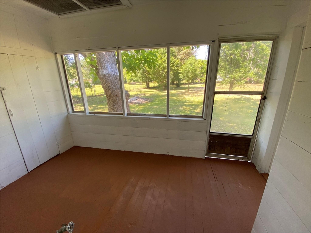 104 5th Street - Photo 16