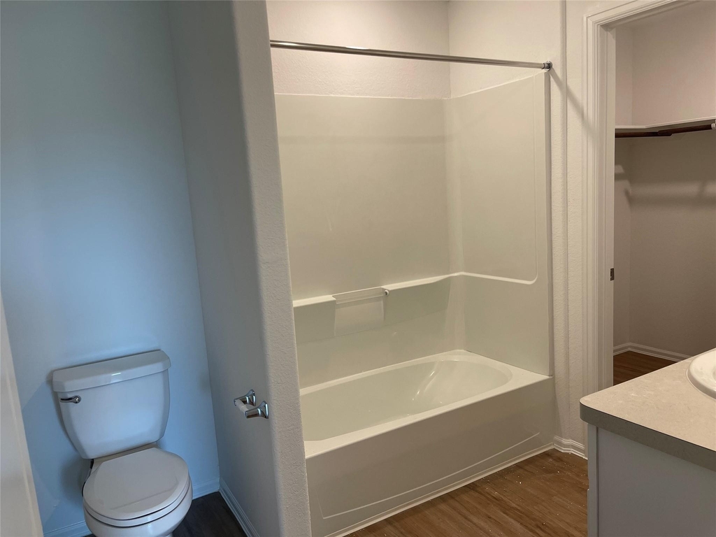 440 Jewett Meadow Drive - Photo 4