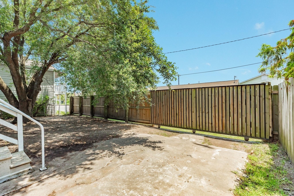 5507 Menard Avenue - Photo 23