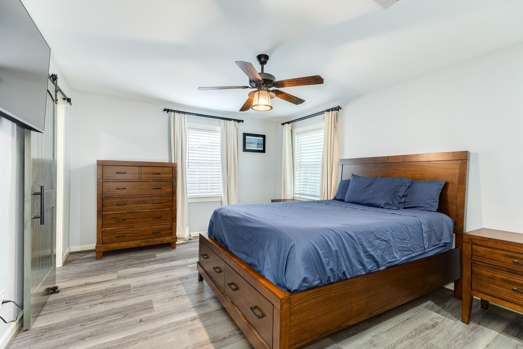 5507 Menard Avenue - Photo 12