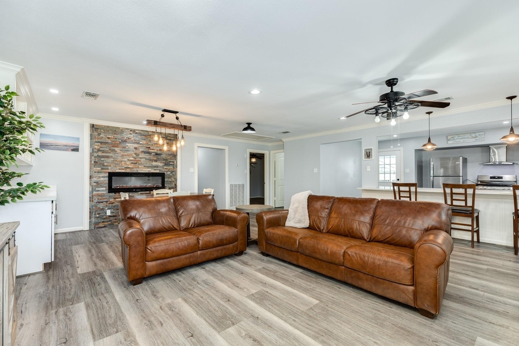 5507 Menard Avenue - Photo 5