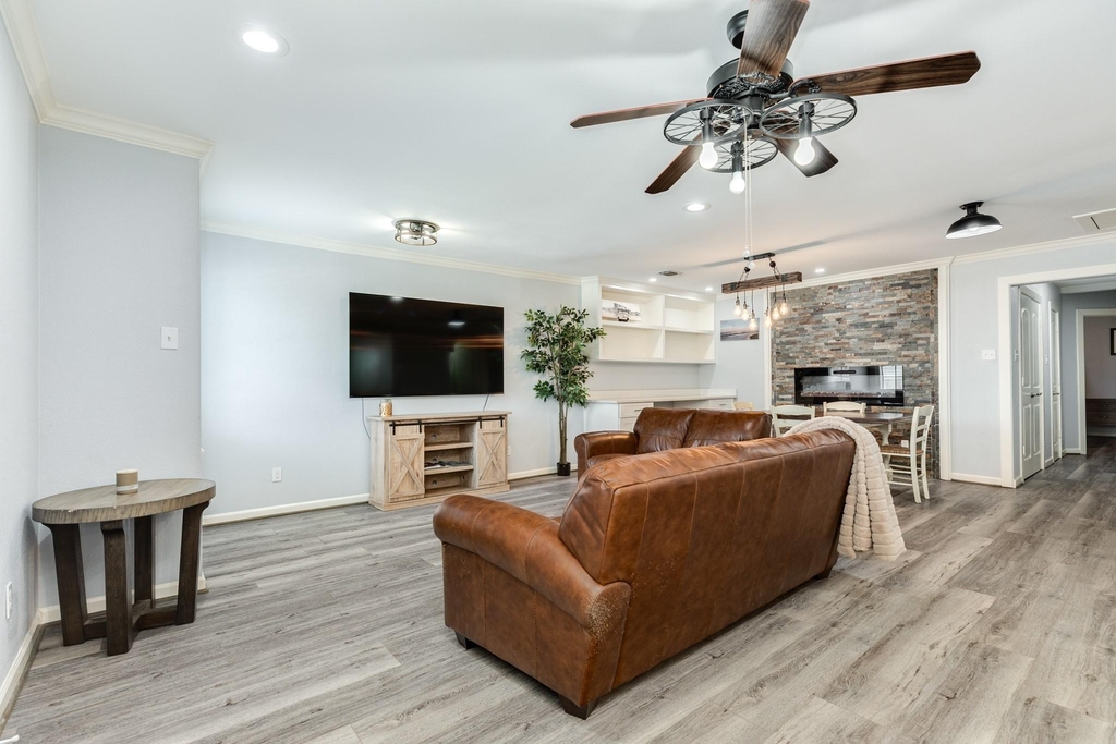 5507 Menard Avenue - Photo 4
