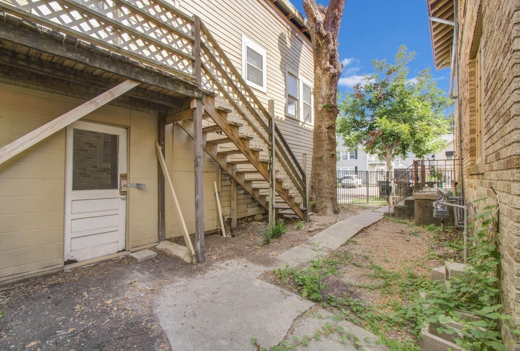4802 La Branch Street - Photo 41