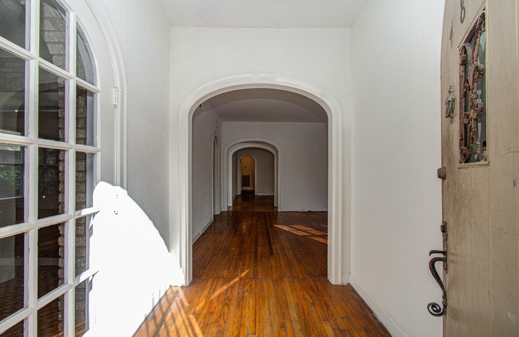 4802 La Branch Street - Photo 7