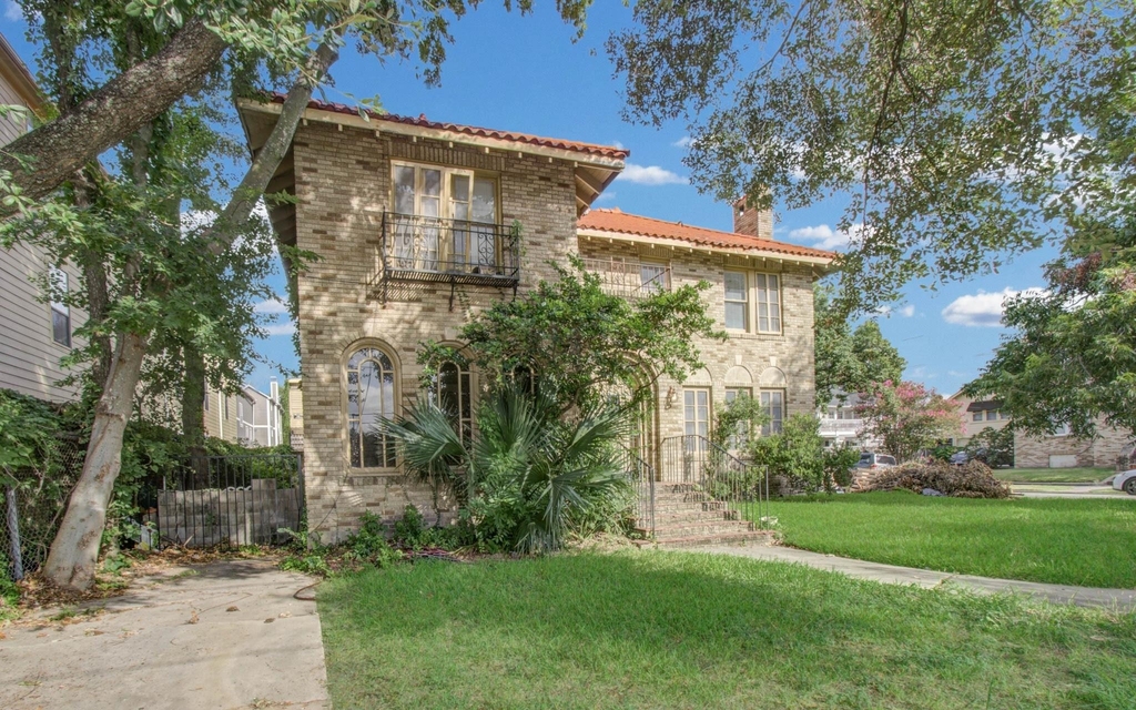 4802 La Branch Street - Photo 4