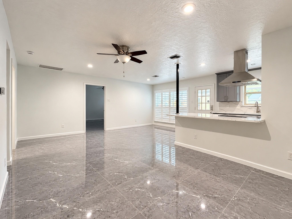 7903 Augustine Drive - Photo 4