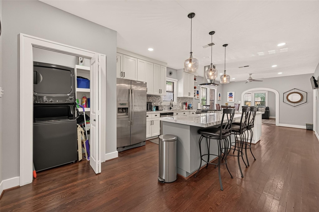 2418 Rosewood Street - Photo 6