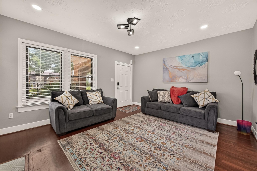 2418 Rosewood Street - Photo 1
