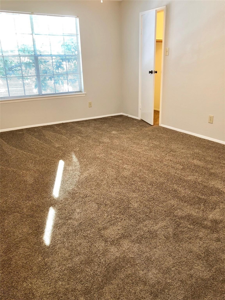 7781 Cambridge Street - Photo 10