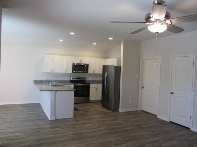 303 Crown Point Drive - Photo 4