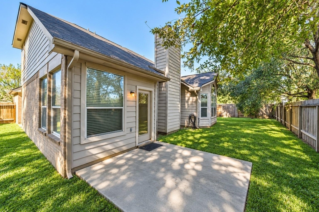 440 Mystic Trail Loop - Photo 2