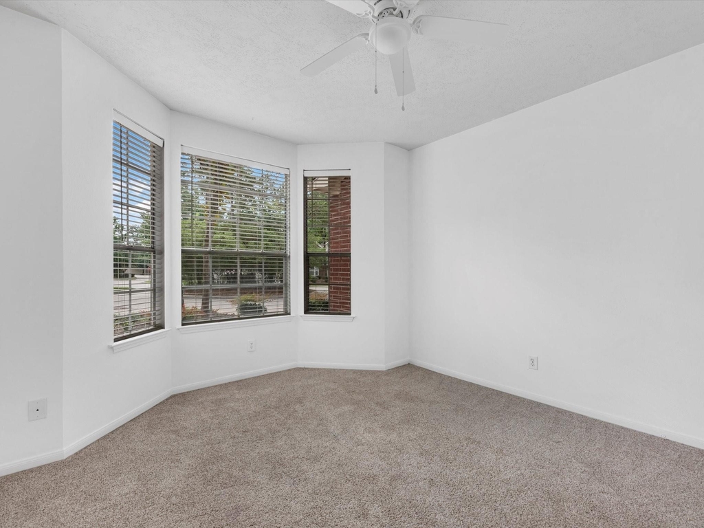142 N Magnolia Pond Place - Photo 18